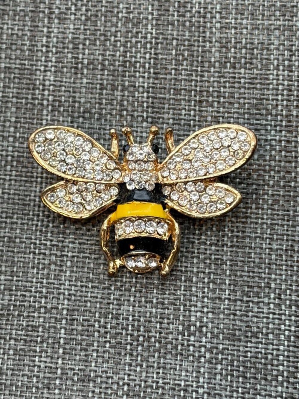 Rhinestone Bee Brooch Pin 1.5 In Gold Yellow Black Enamel Collectible Sparkly